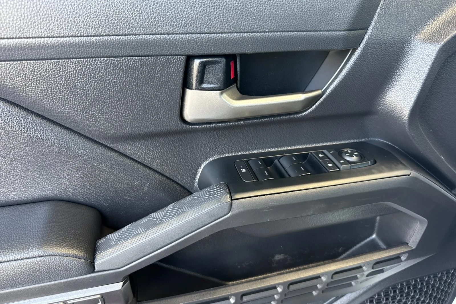 Certified Used 2025 Wind Chill Pearl Toyota TRD Sport image 10