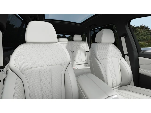 New 2026 Dravit Grey Metallic BMW xDrive50e image 11