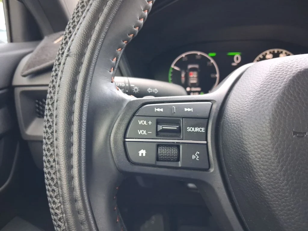Used 2023  Honda Sport image 29