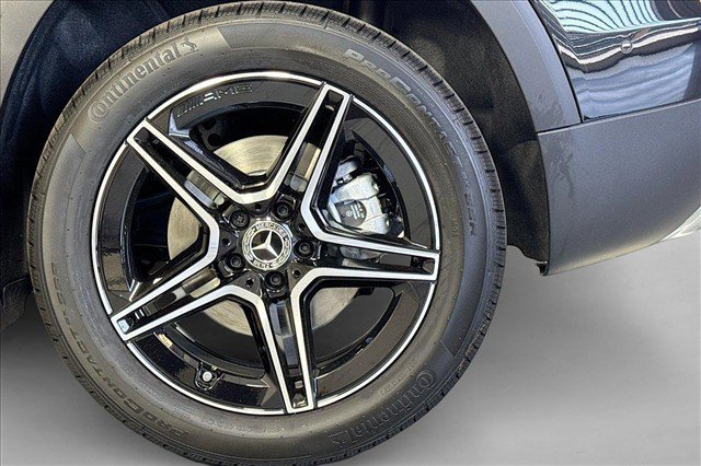 New 2026 Cosmos Black Metallic Mercedes-Benz GLB 250 image 59