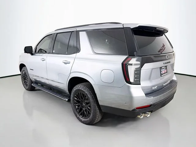 Used 2025 Gray Chevrolet Z71 image 5