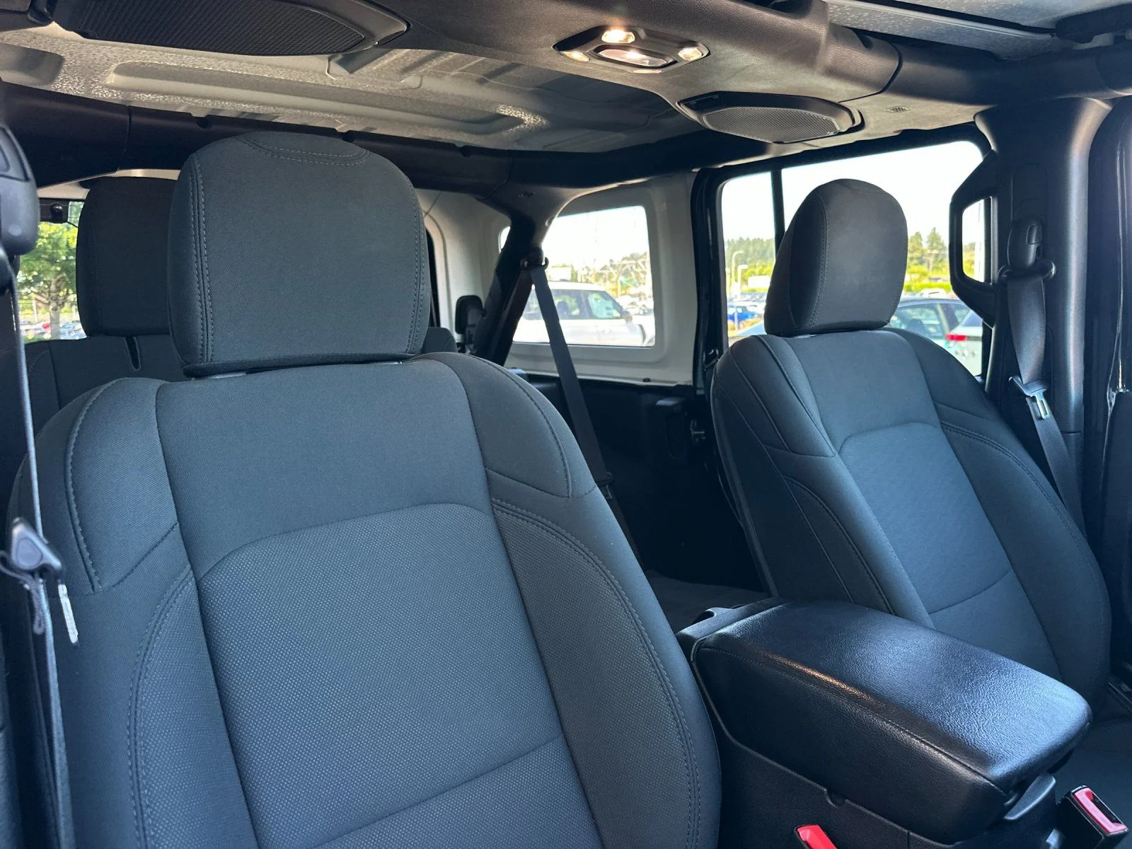 Used 2019 Black Clearcoat Jeep Unlimited Sport image 16