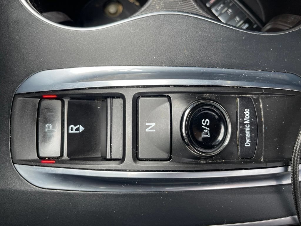 Used 2018 Crystal Black Pearl Acura w/Technology Pkg image 28