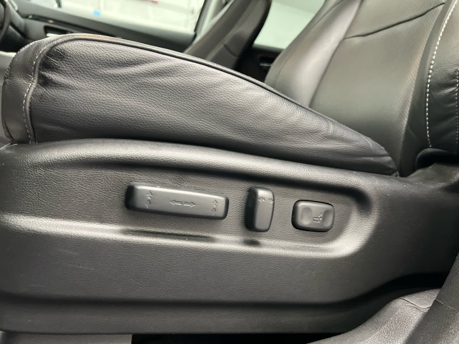 Used 2020 Pacific Pewter Metallic Honda RTL-E image 9