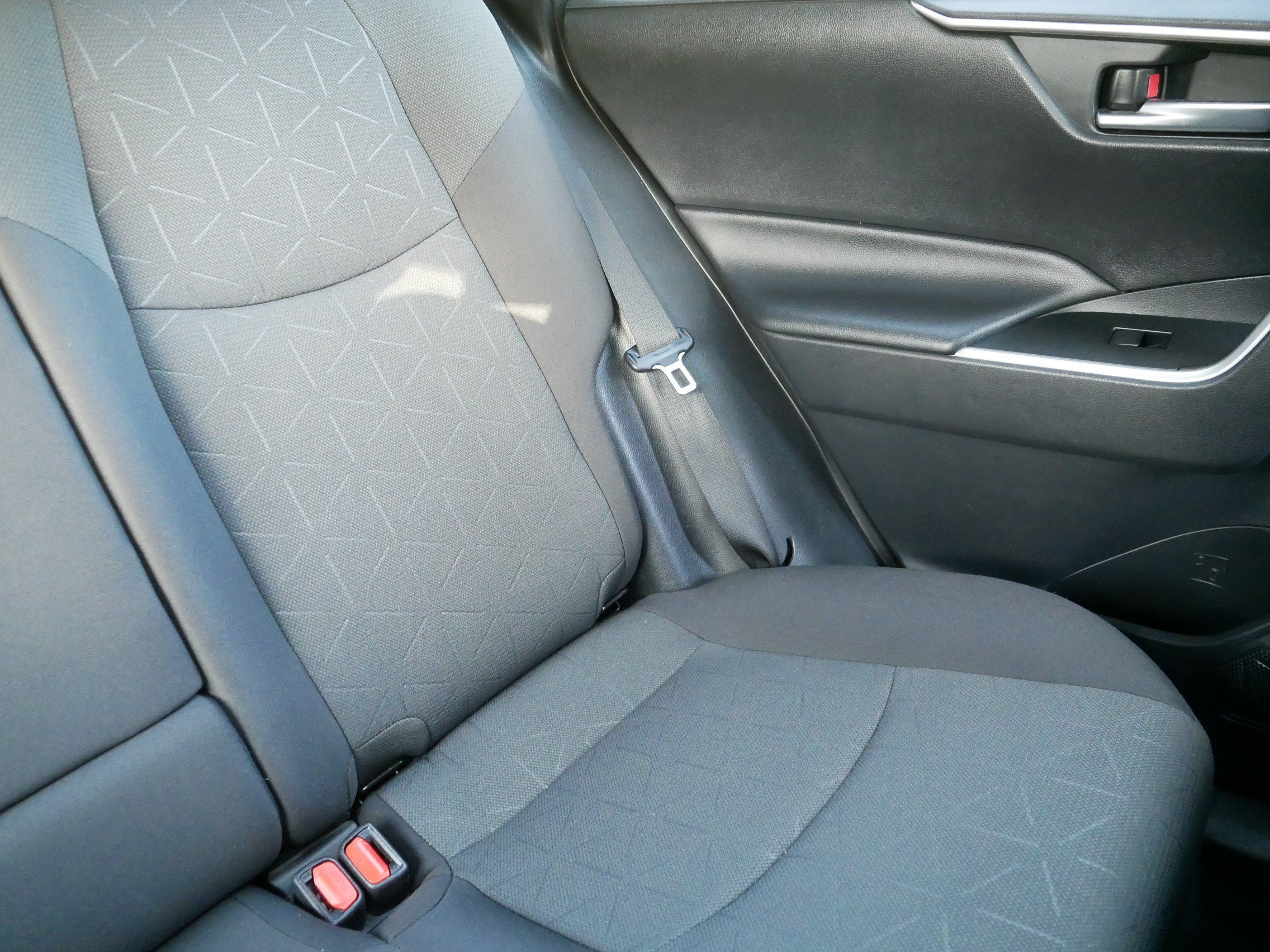 Used 2019 Silver Sky Metallic Toyota XLE image 14
