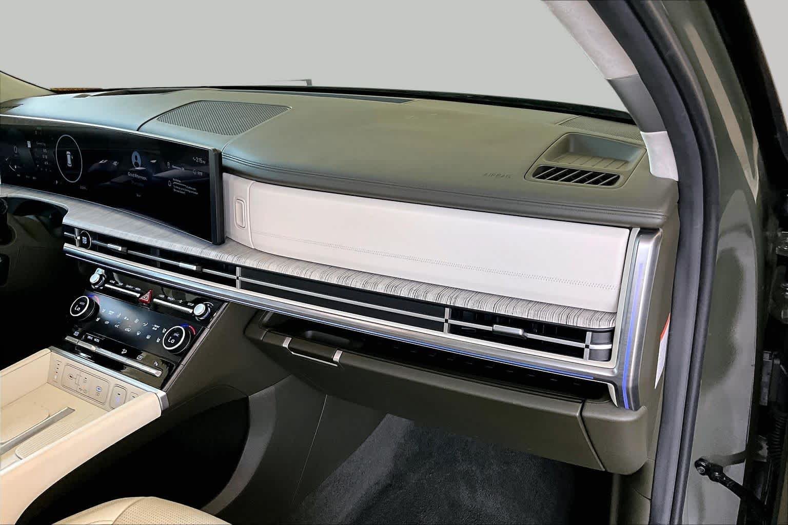 Used 2025 Rockwood Green Hyundai Calligraphy image 19
