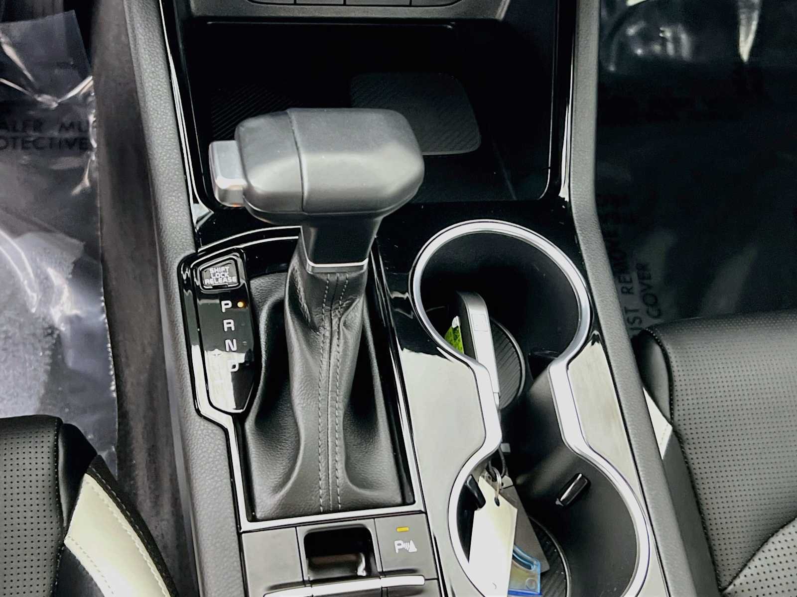 Used 2026 Snow White Pearl Kia GT-Line image 17