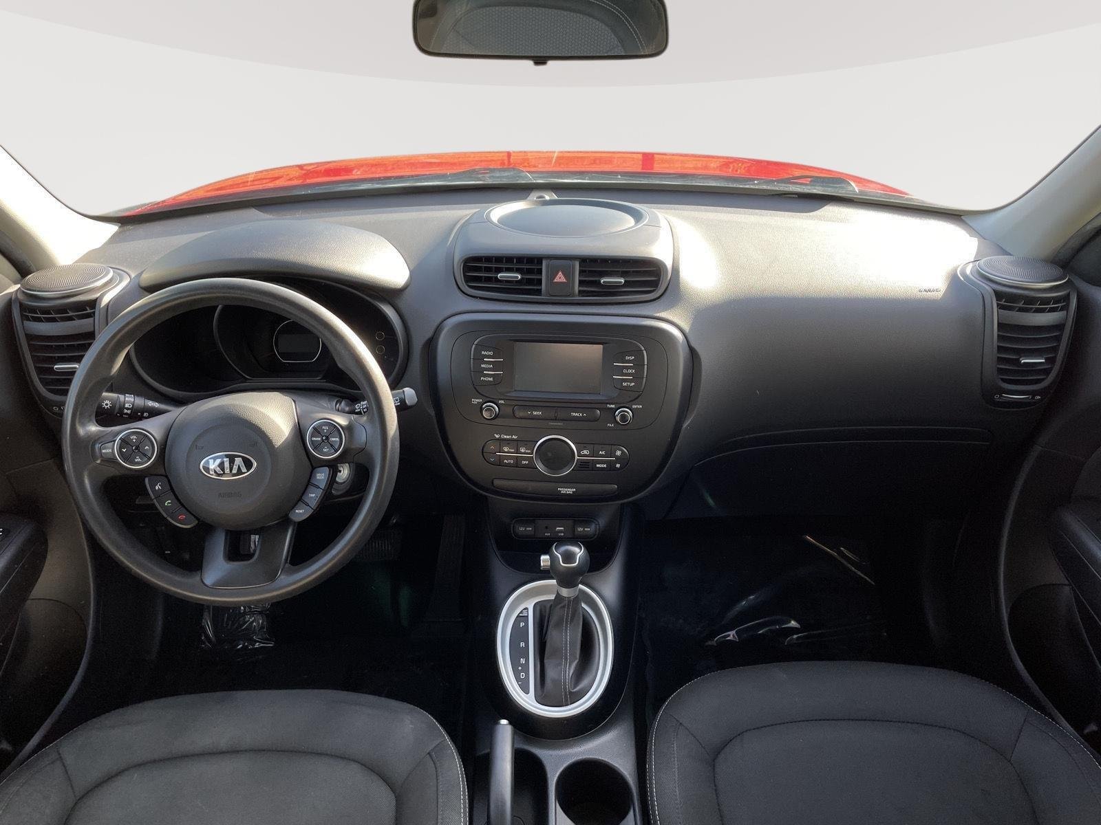 Used 2017 Inferno Red Kia + image 27