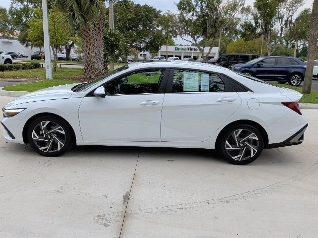 2025 Hyundai Elantra SEL - Photo 10