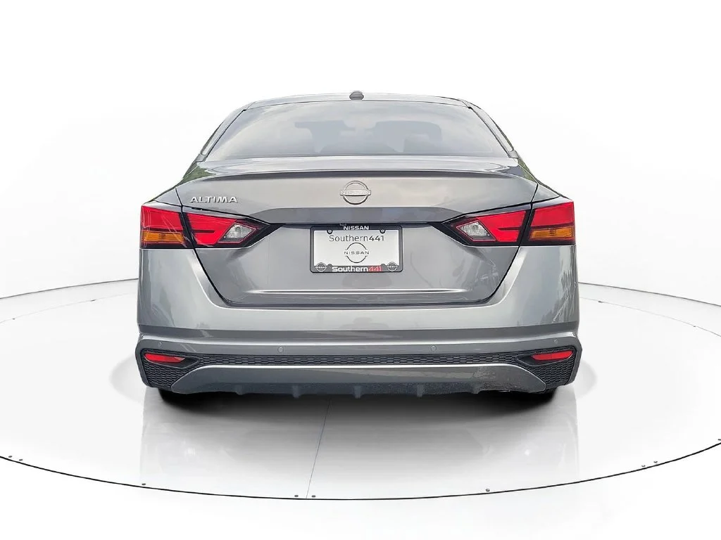New 2026 Gray Nissan 2.5 SV image 6