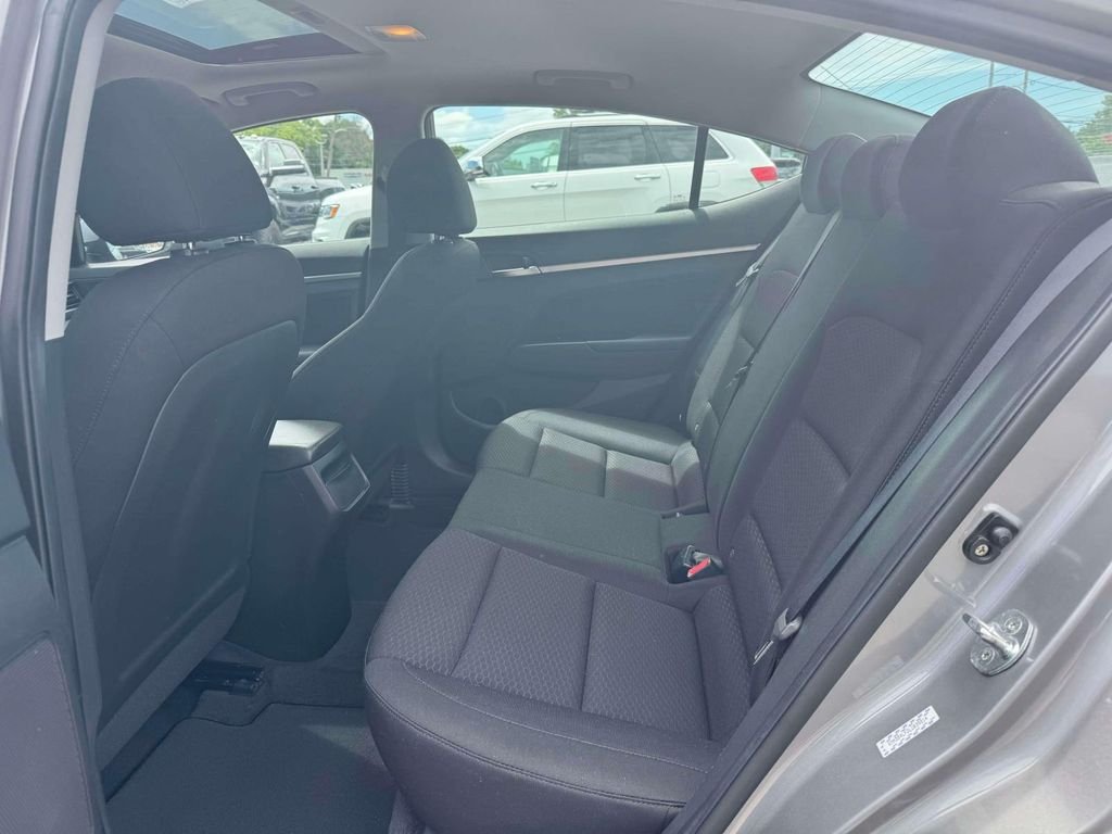 2020 Hyundai Elantra Value Edition - Photo 11
