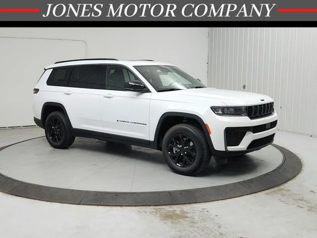 2026 Jeep Grand Cherokee L Laredo Altitude