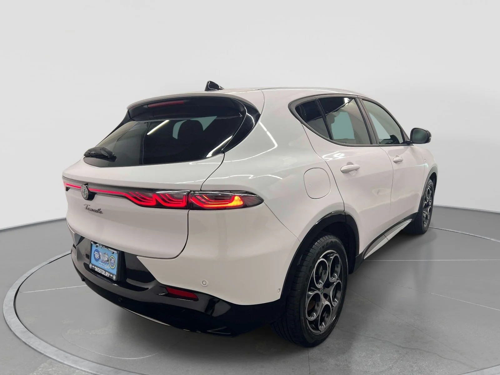 Used 2024 Milano White Alfa Romeo Ti image 6