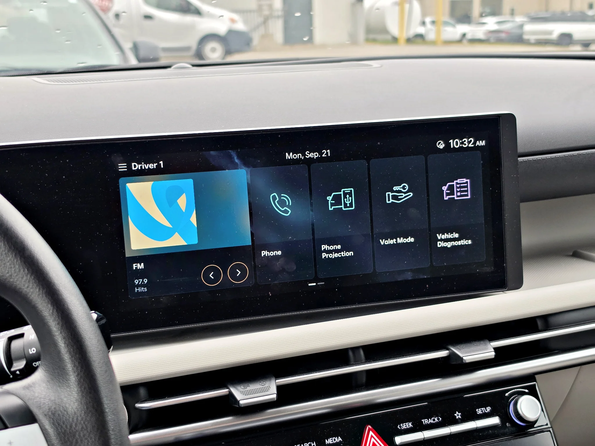 Used 2025 Atlantis Blue Hyundai SEL image 14