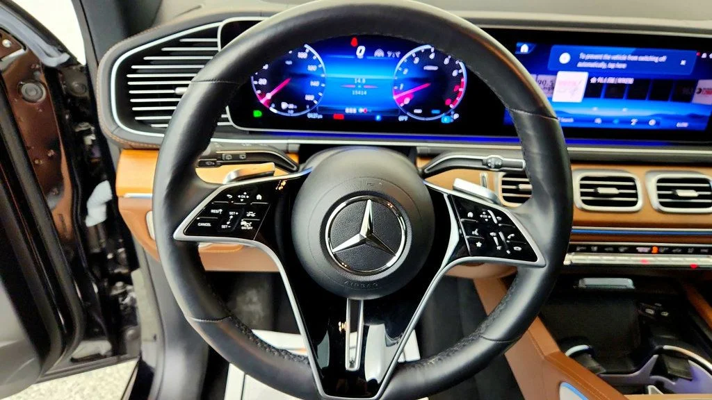 Used 2024 Black Mercedes-Benz GLE 450 4MATIC® SUV image 13
