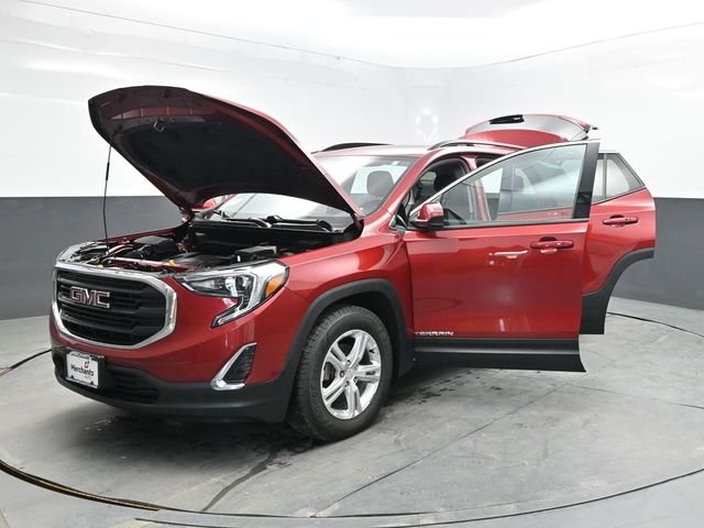 Used 2020 Red GMC SLE image 43