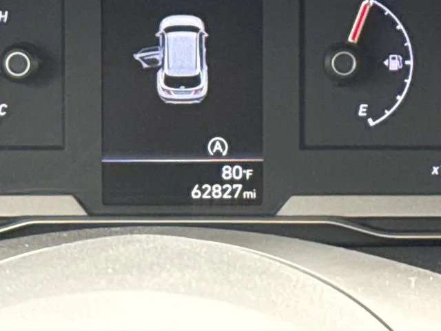 Used 2023 Silver Hyundai SEL image 24