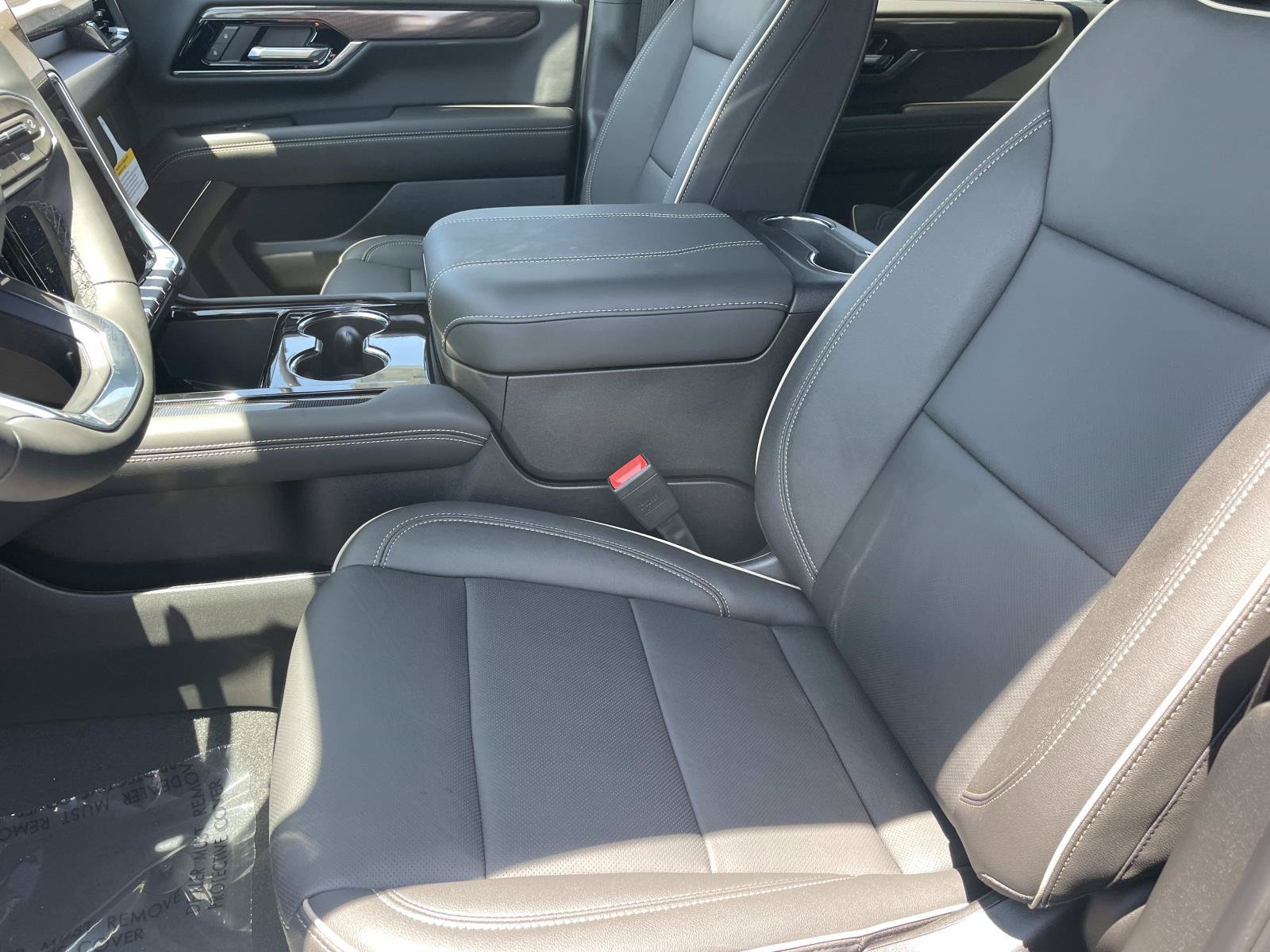 New 2026 Sterling Metallic GMC Elevation image 21