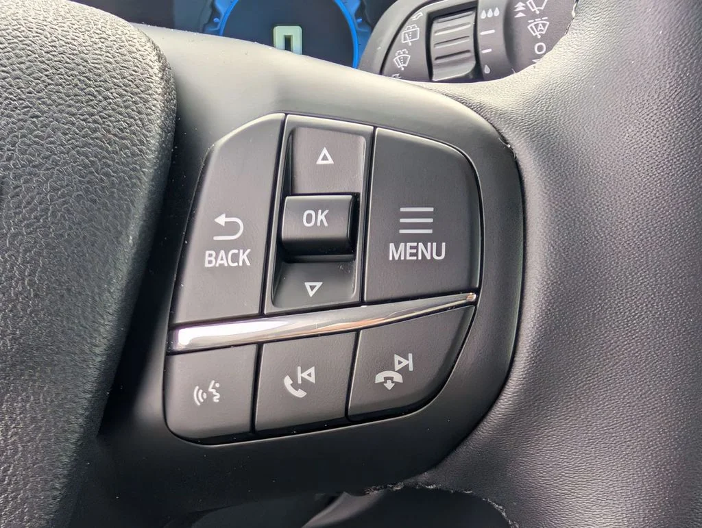 New 2025 Velocity Blue Metallic Ford Outer Banks® image 31