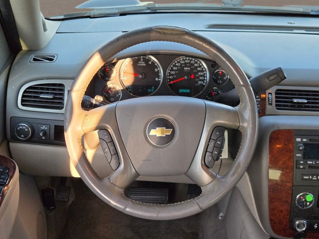 Used 2013 Black Chevrolet LT image 17