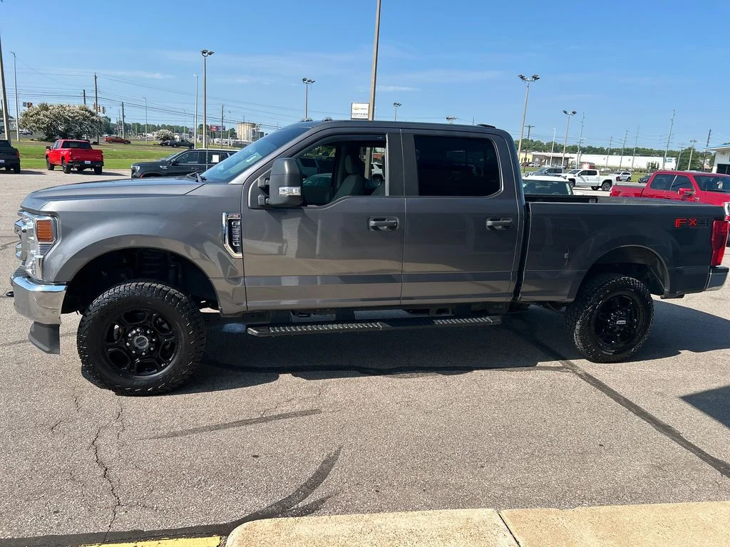 Used 2022 Gray Ford XL image 2