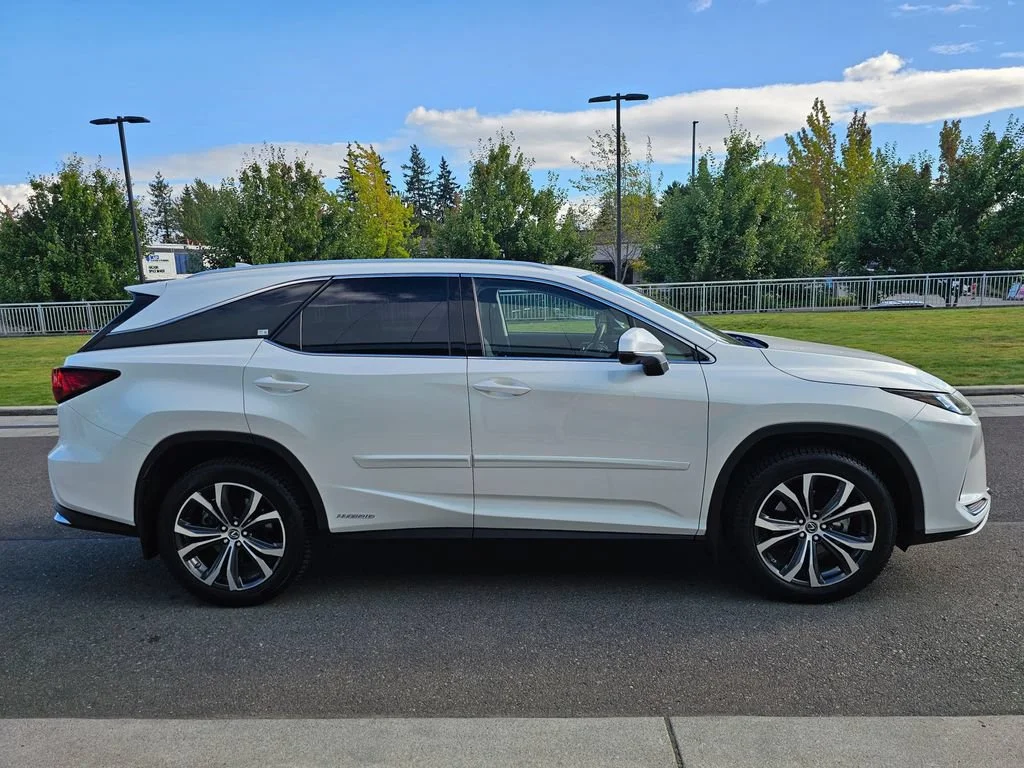 Used 2022  Lexus RX 450hL image 6