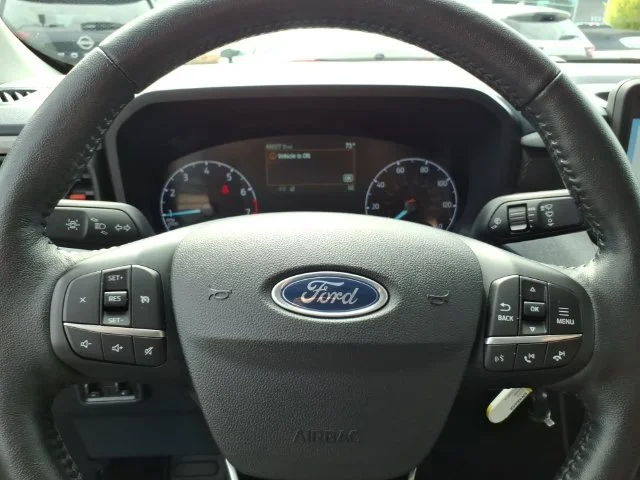 Used 2022 Silver Ford XLT image 21