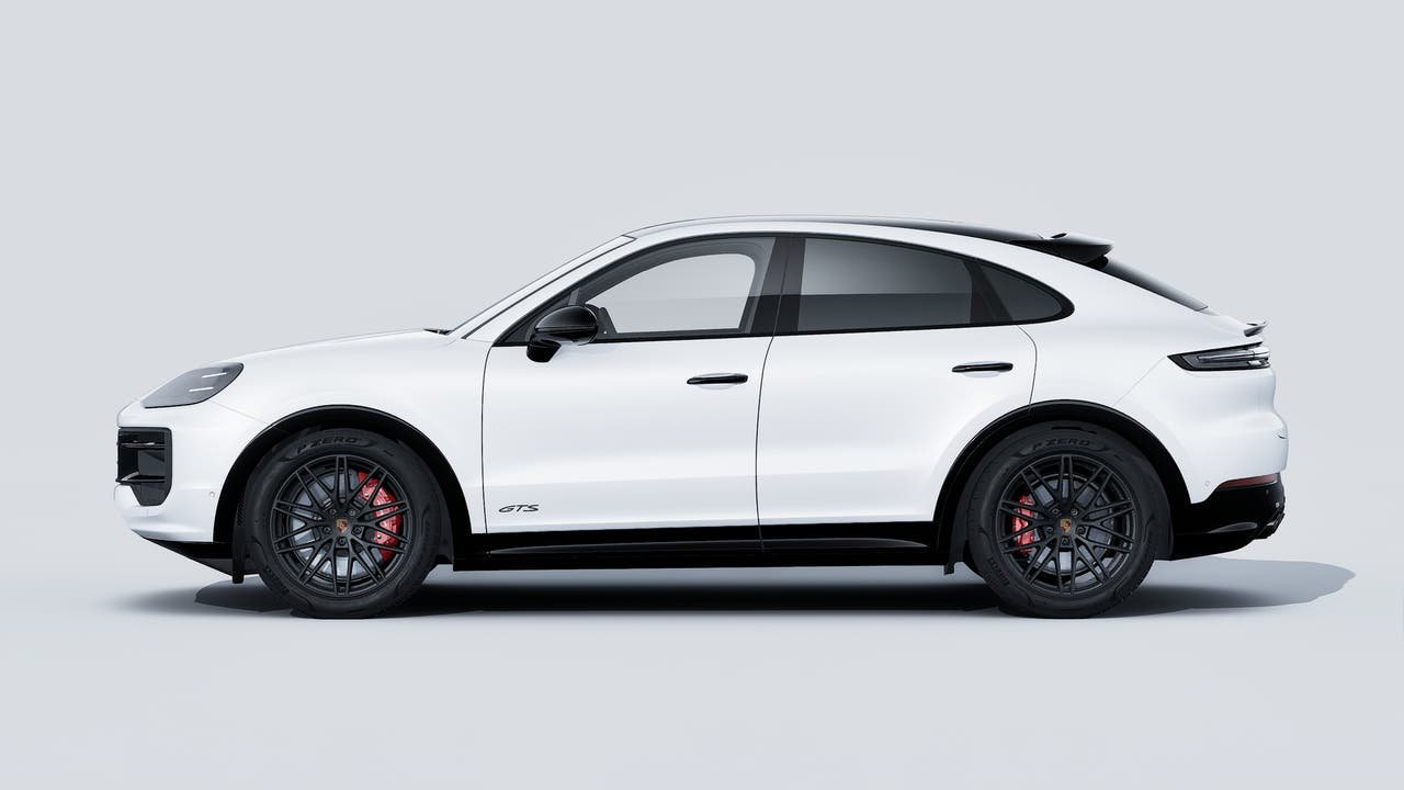 New 2027 Carrara White Metallic Porsche GTS Coupe image 2