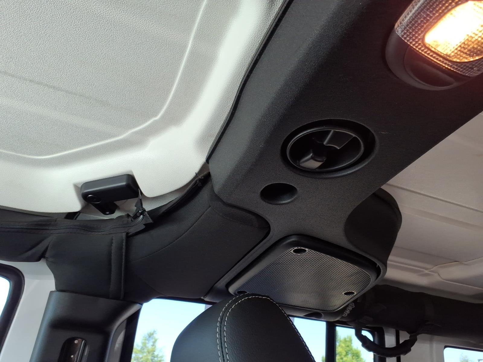 Used 2017 Bright White Clearcoat Jeep Rubicon image 6