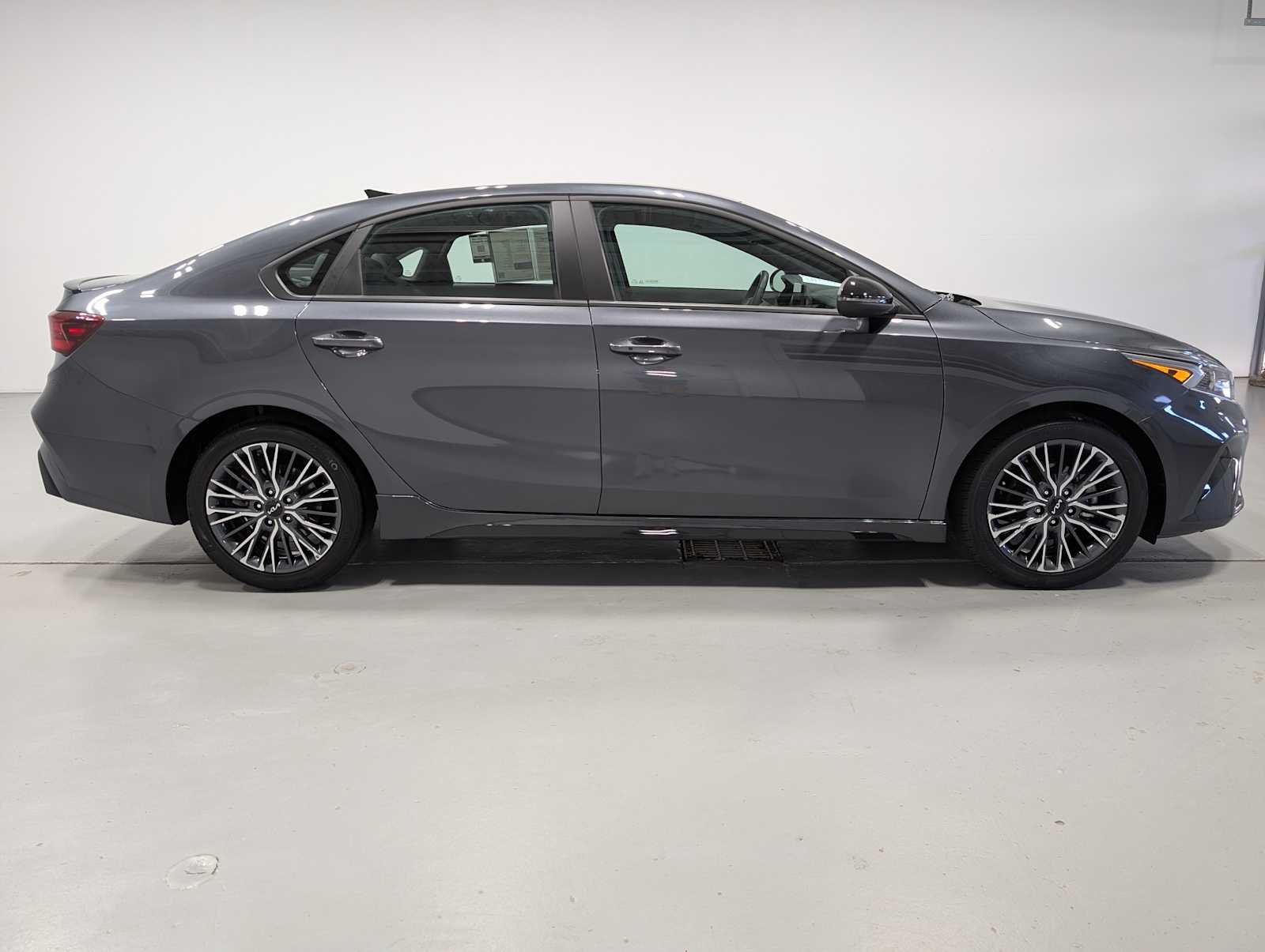 Certified Used 2024 Gravity Gray Kia GT-Line image 7