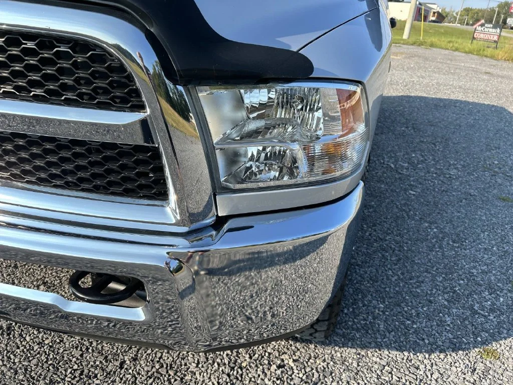 Used 2018 Silver Ram Tradesman image 36