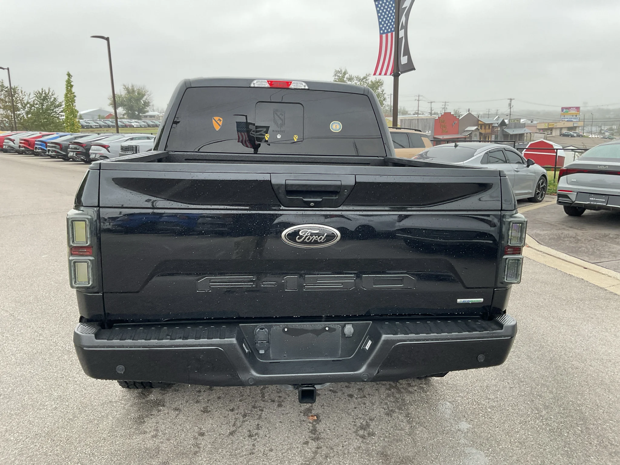 Used 2019 Agate Black Metallic Ford XLT image 9