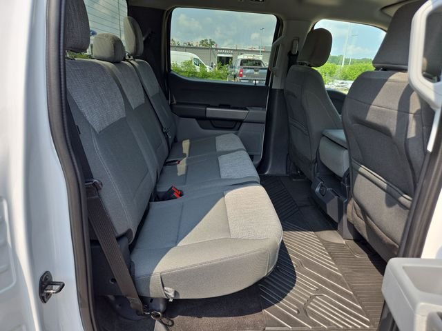 Certified Used 2022 Oxford White Ford XLT image 22