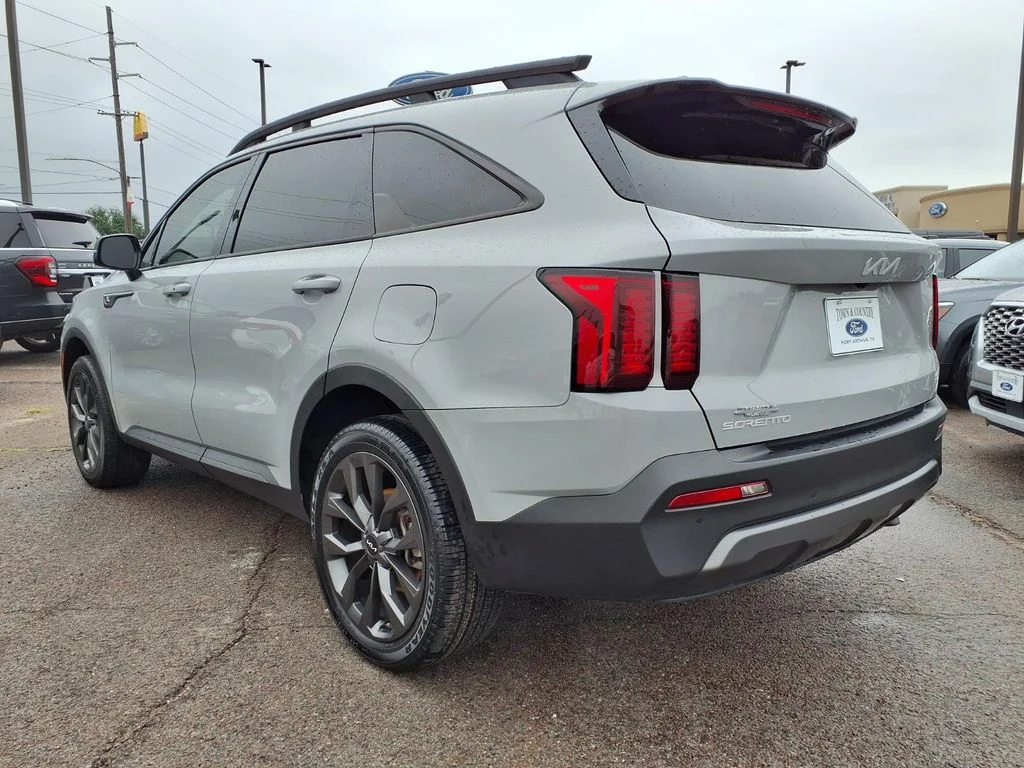 Used 2023 Gray Kia X-Line EX image 18