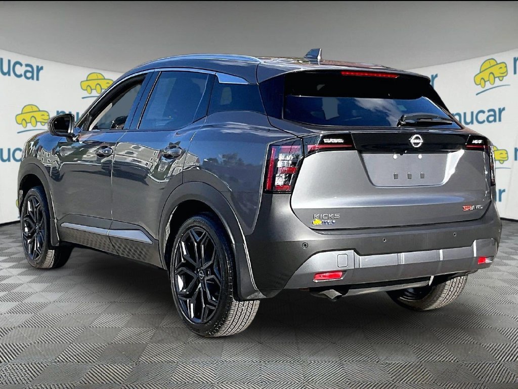 Used 2025 Gray Nissan SR image 4