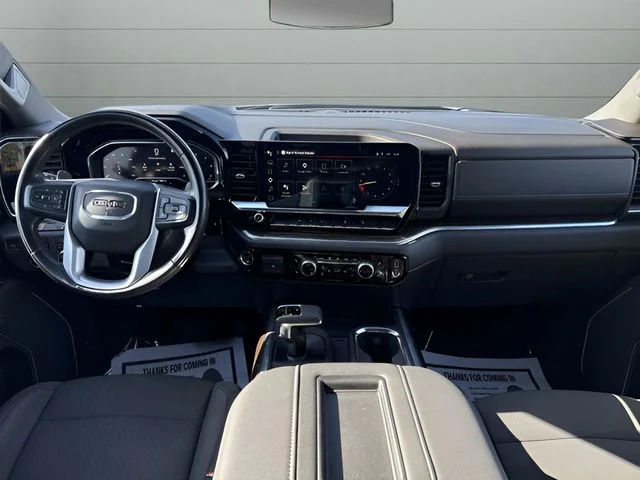 Used 2022 Silver GMC Elevation image 11