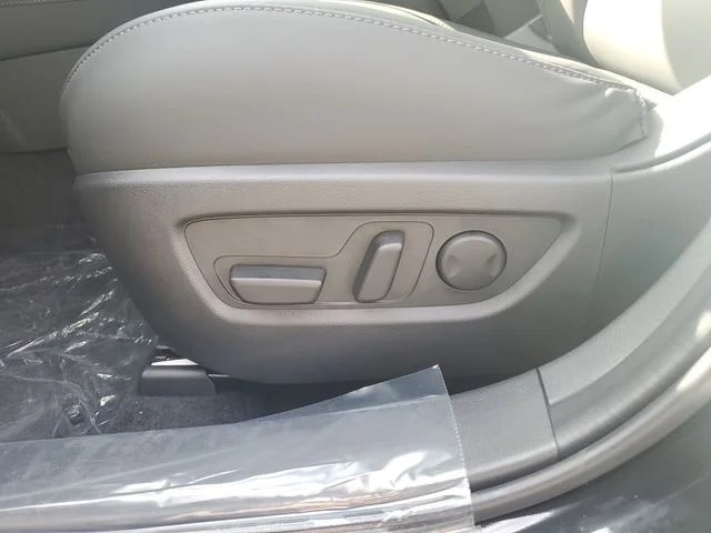New 2026 Jet Black Mica Mazda 2.5 S Preferred AWD image 12