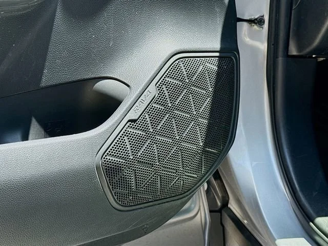 Used 2020 Silver Sky Metallic Toyota Hybrid Limited image 23