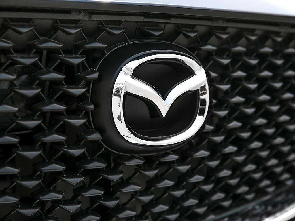New 2026 Deep Crystal Blue Mica Mazda GX image 9