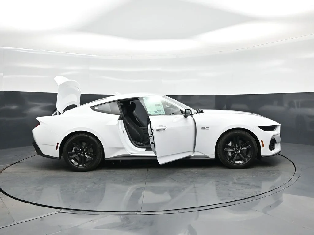 New 2026 Oxford White Ford GT image 4