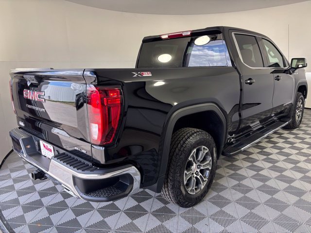 New 2026 Onyx Black GMC SLE image 7