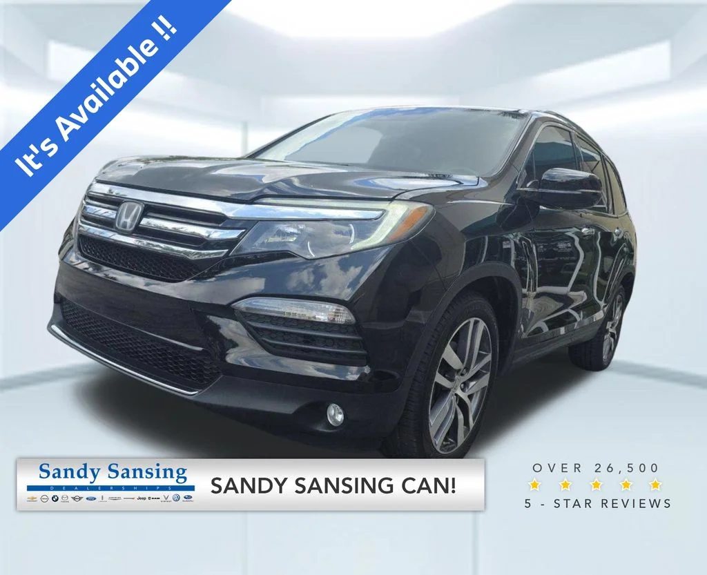 Used 2017 Black Honda Touring image 1