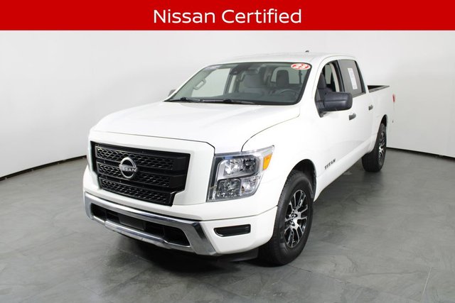 2023 Nissan Titan SV