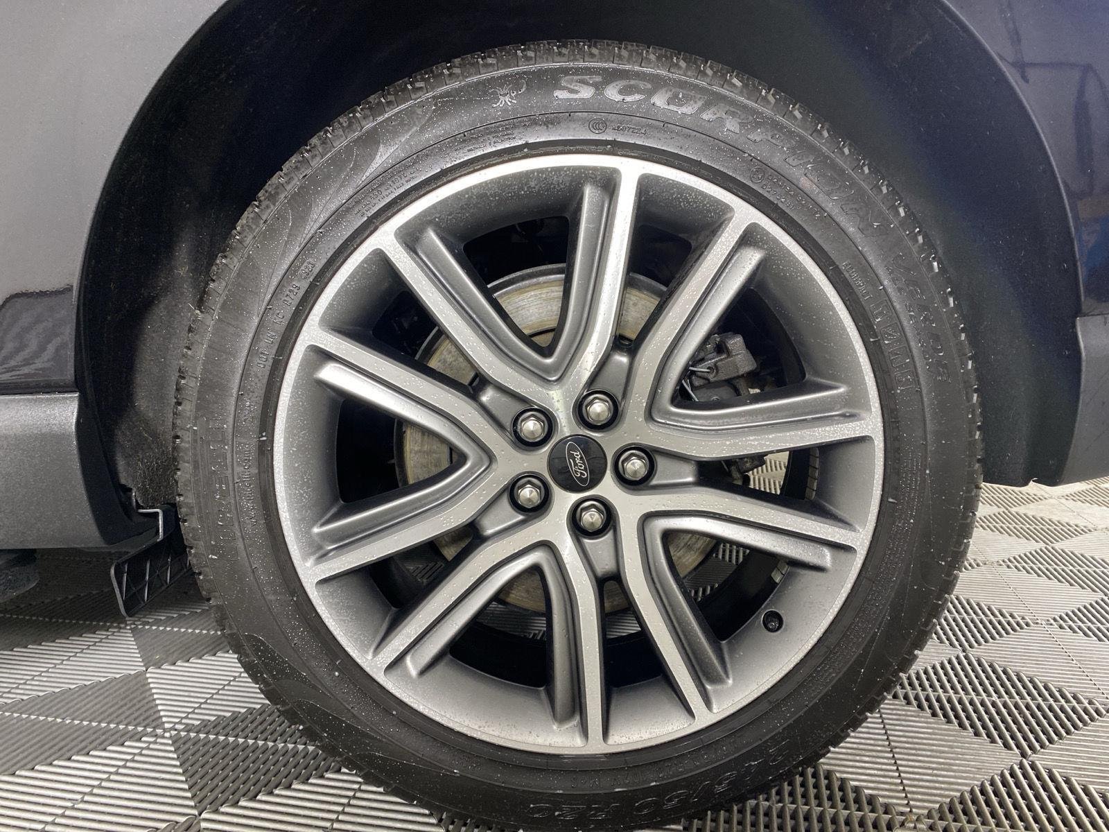 Used 2024 Agate Black Ford Titanium image 11