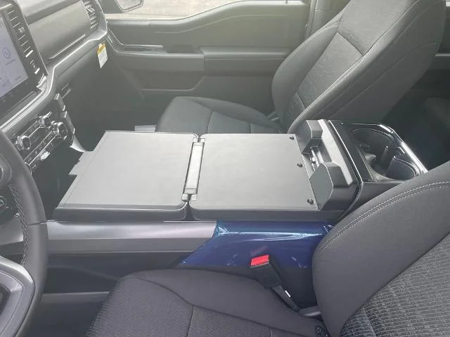 New 2026 Carbonized Gray Metallic Ford XLT image 62