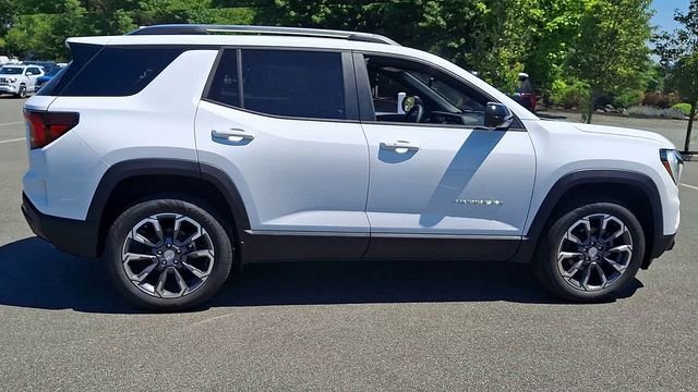 New 2026 Summit White GMC Elevation image 2