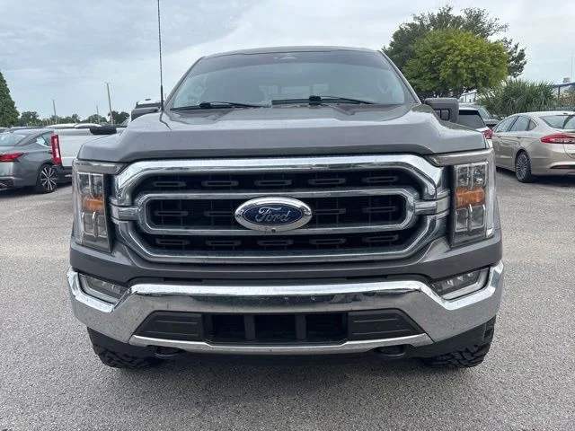 Used 2023 Gray Ford XLT image 2