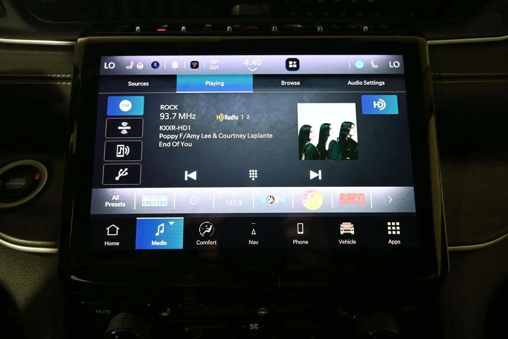 Used 2023 Black Jeep Limited image 28