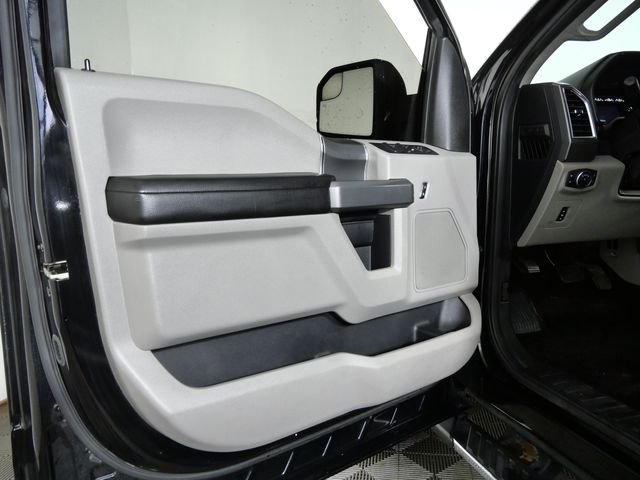 Used 2017 Black Ford XLT image 17