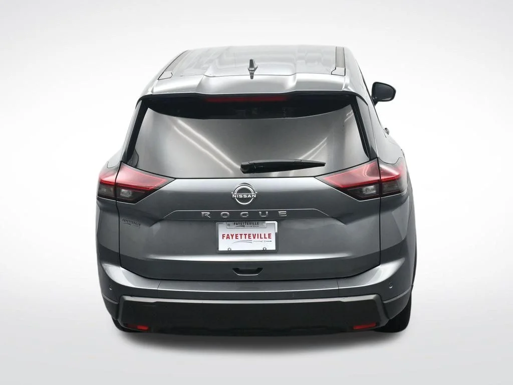 Used 2025 Gray Nissan SV image 27
